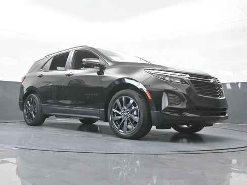 Used 2023 Chevrolet Equinox RS FWD image 59