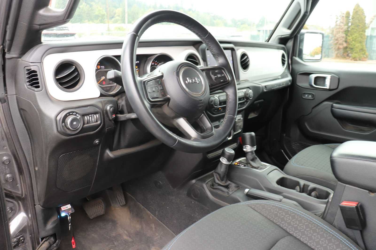 Used 2021 Jeep Wrangler Unlimited Sport AWD/4WD image 10