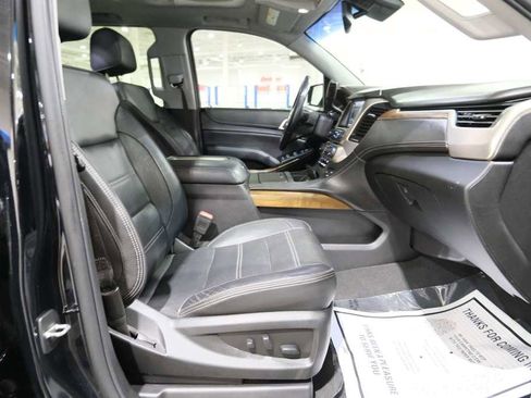 Used 2019 GMC Yukon XL Denali w/ Denali Ultimate Package AWD/4WD image 36