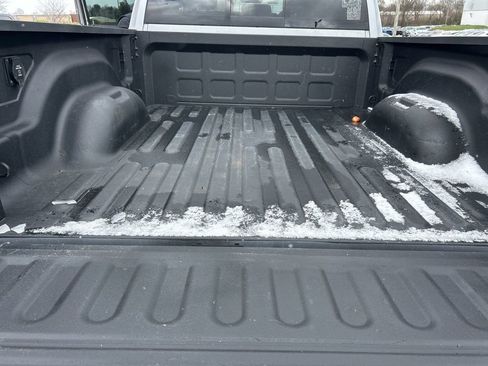 Used 2024 RAM 2500 Laramie AWD/4WD image 10