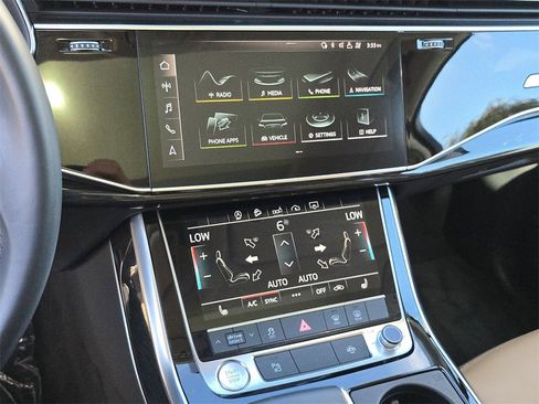Used 2020 Audi Q7 2.0T Premium image 28