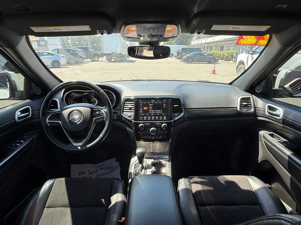 Used 2022 Jeep Grand Cherokee Laredo X AWD/4WD image 13