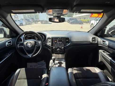 Used 2022 Jeep Grand Cherokee Laredo X AWD/4WD image 13