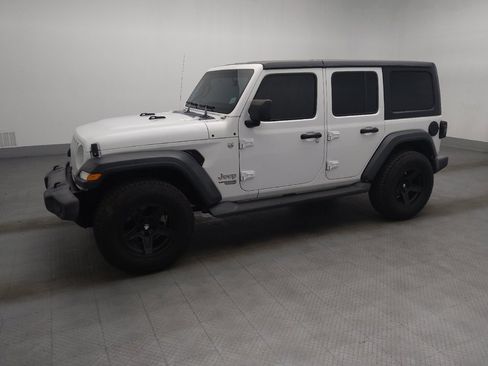 Used 2018 Jeep Wrangler Unlimited Sport S AWD/4WD image 2