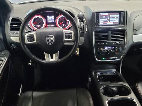 Used 2016 Dodge Grand Caravan R/T FWD image 22
