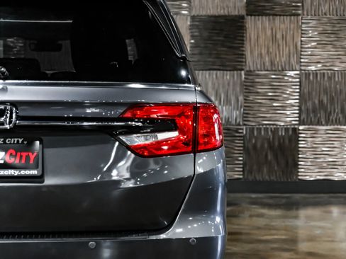 Used 2023 Honda Odyssey Touring image 46