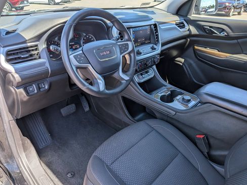 Certified 2023 GMC Acadia SLE FWD image 9