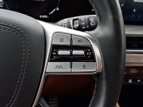 Used 2025 Kia Telluride SX X-Line AWD/4WD image 24