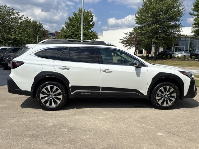 Used 2024 Subaru Outback Touring XT AWD/4WD image 2