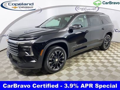 Certified 2025 Chevrolet Traverse LT w/ Enhanced Driving Package