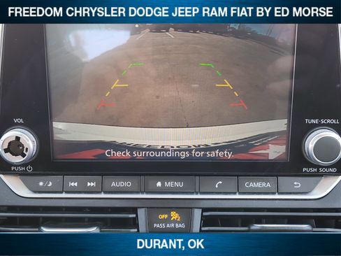 Used 2023 Nissan Altima 2.5 SV image 15