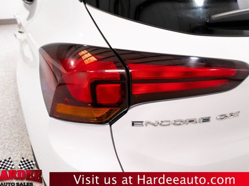 Used 2021 Buick Encore GX Select FWD image 11