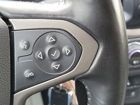 Used 2018 Chevrolet Colorado Z71 image 14