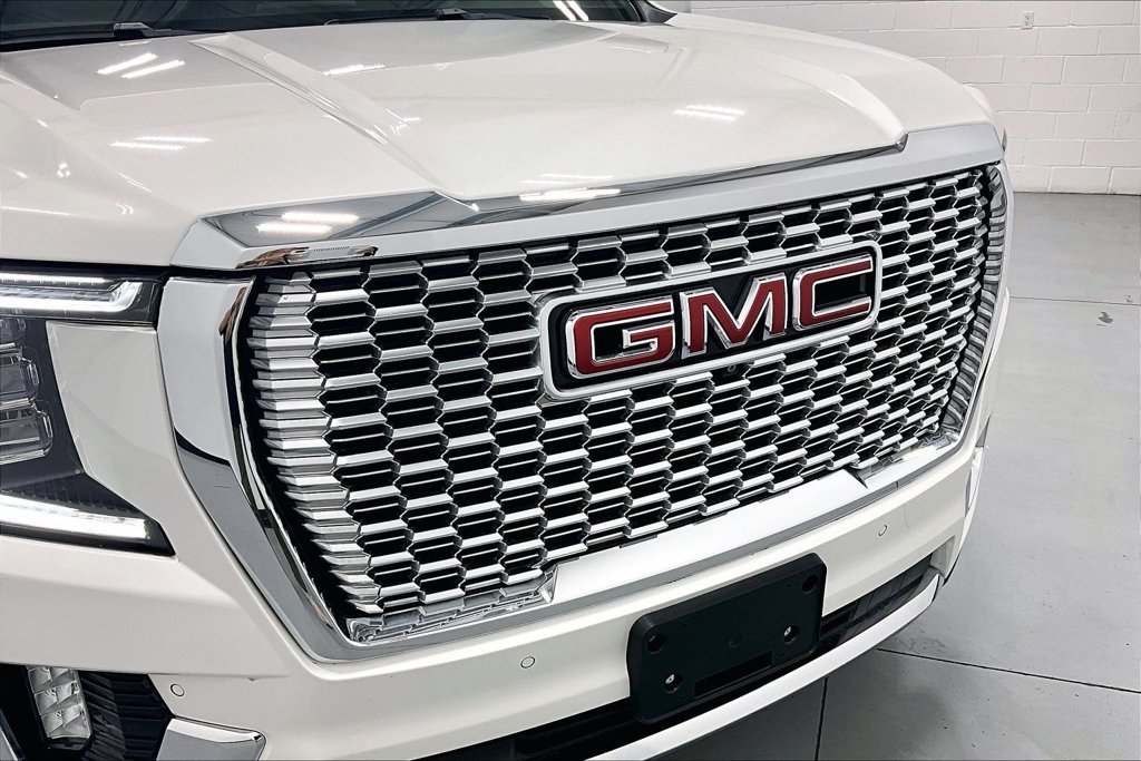 Used 2021 GMC Yukon SLT w/ SLT Premium Package RWD image 34