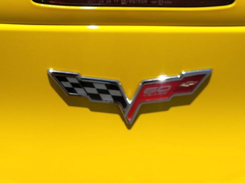 Used 2013 Chevrolet Corvette Grand Sport w/ 3LT Preferred Equipment Group RWD image 19