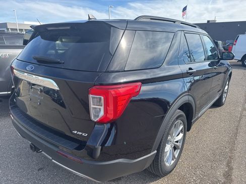 Certified 2023 Ford Explorer XLT w/ Equipment Group 202A image 9