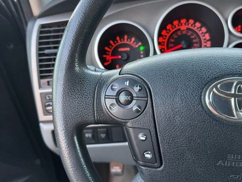 Used 2011 Toyota Tundra 4x4 Double Cab w/ SR5 Pkg image 20