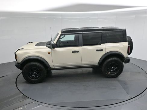 New 2026 Ford Bronco Badlands image 43