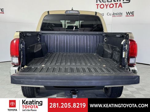 Used 2019 Toyota Tacoma SR5 image 16
