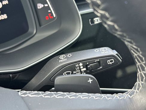 Used 2022 Audi Q8 Premium Plus w/ Premium Plus Package image 24