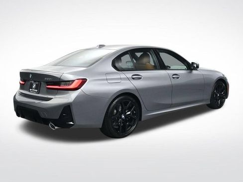 New 2026 BMW 330i Sedan w/ M Sport Package RWD image 4