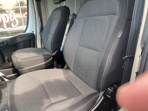 Used 2022 RAM ProMaster 2500 image 12