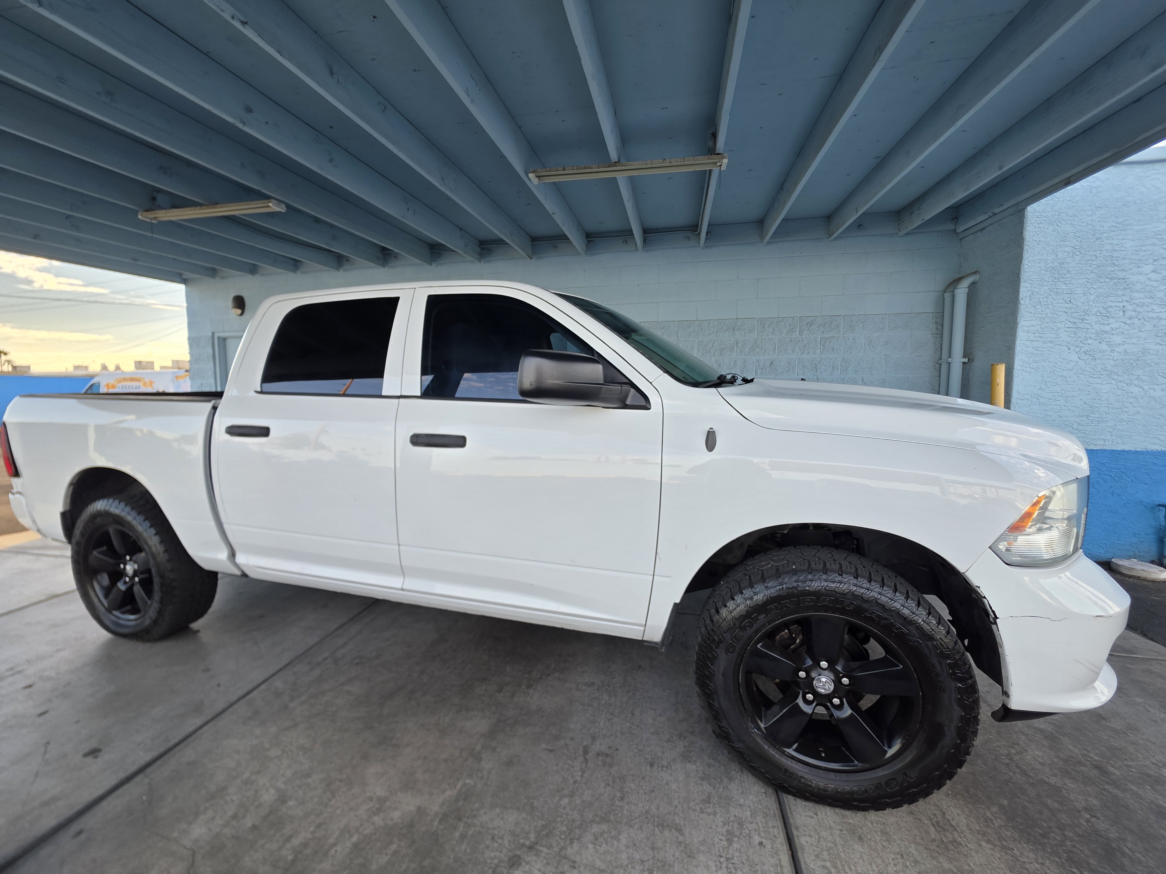 Used 2014 RAM 1500 Express AWD/4WD image 3