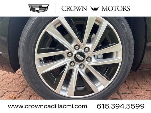 New 2026 Cadillac Vistiq Luxury image 3