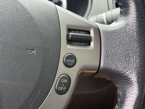 Used 2012 Nissan Sentra 2.0 SR w/ Special Edition Pkg FWD image 17