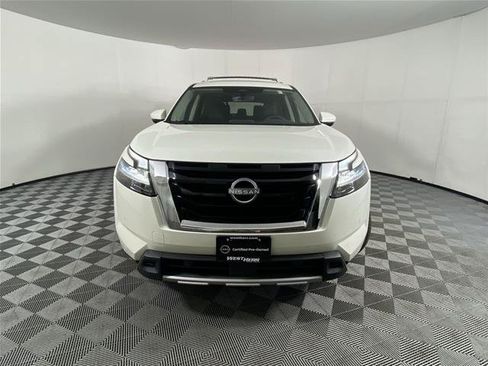 Certified 2024 Nissan Pathfinder SL w/ SL Premium Package AWD/4WD image 1