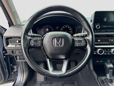 Used 2022 Honda Civic EX-L image 11