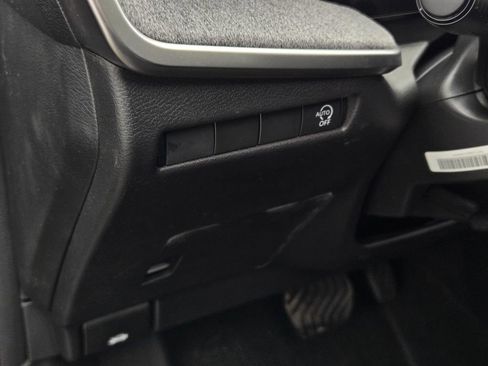 New 2026 Nissan Kicks SV w/ Charging Package image 17