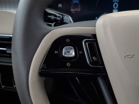 Used 2023 Lincoln Corsair AWD w/ Equipment Group 101A image 17