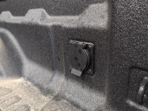 New 2026 Chevrolet Colorado ZR2 w/ Technology Package image 33