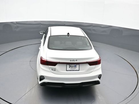 Certified 2024 Kia Forte LXS w/ LXS Technology Package image 37