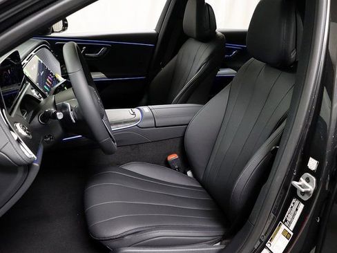 New 2026 Mercedes-Benz E 350 4MATIC Sedan image 10