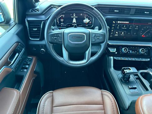 Used 2025 GMC Sierra 1500 Denali Ultimate image 27