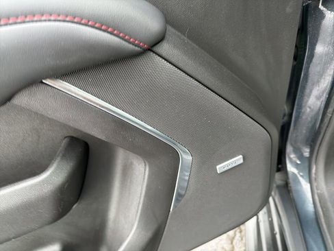 Used 2022 Chevrolet Suburban RST w/ Luxury Package image 12