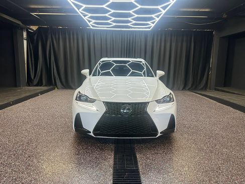 Used 2019 Lexus IS 350 AWD image 2