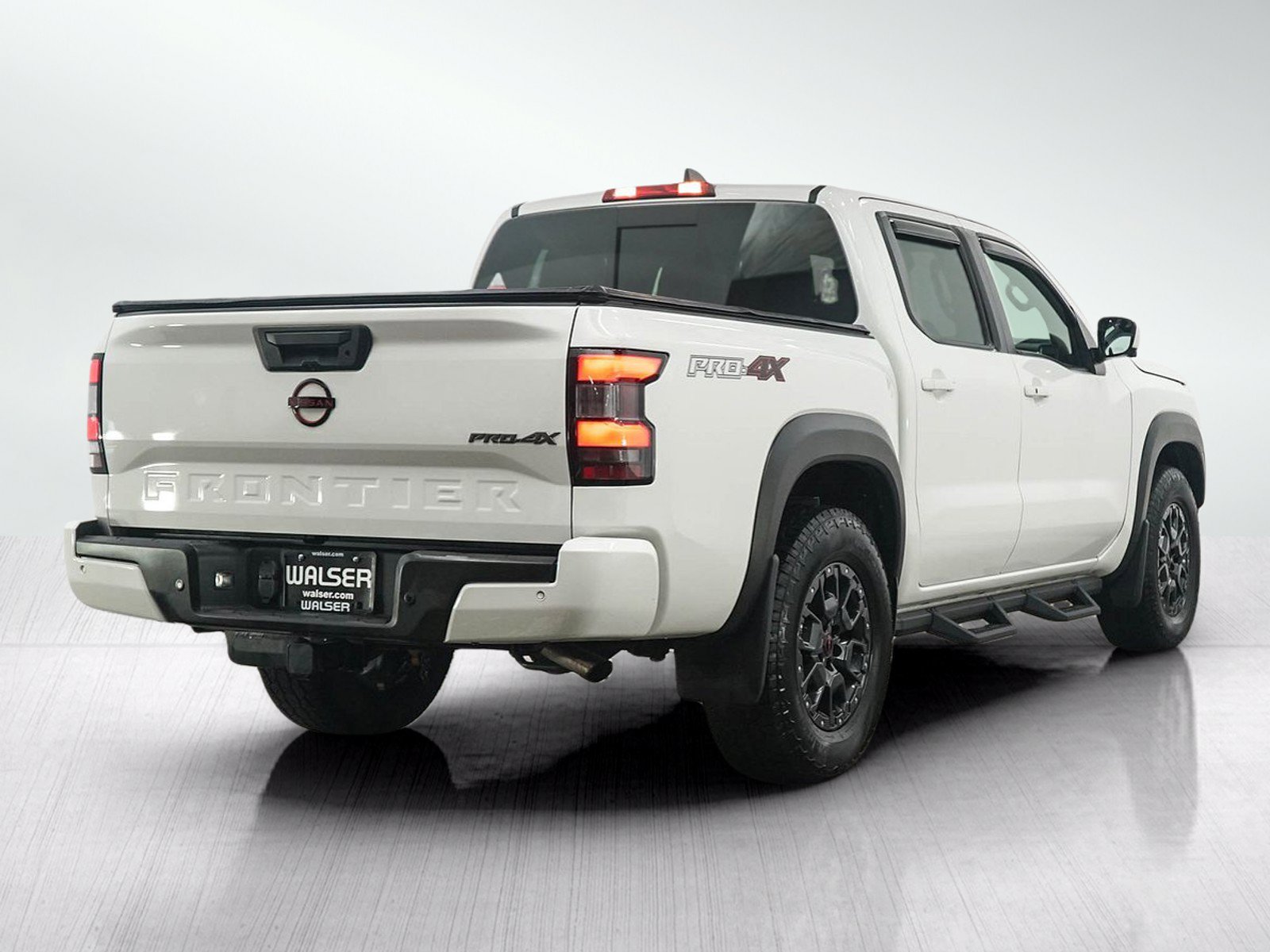 Used 2023 Nissan Frontier PRO-4X w/ Pro-4X Premium Package AWD/4WD image 5