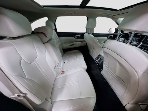 Certified 2021 Kia Sorento S w/ Panoramic Sunroof Package image 27