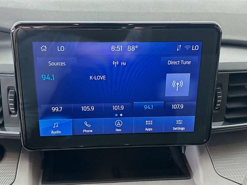 Used 2024 Ford Explorer XLT w/ Equipment Group 202A RWD image 15