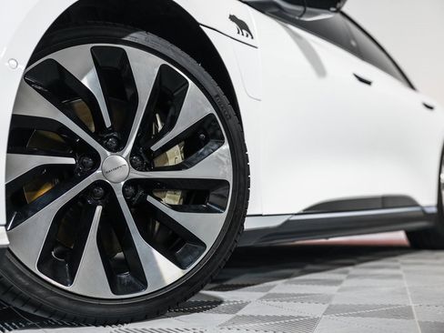 Used 2022 Lucid Air Grand Touring image 11