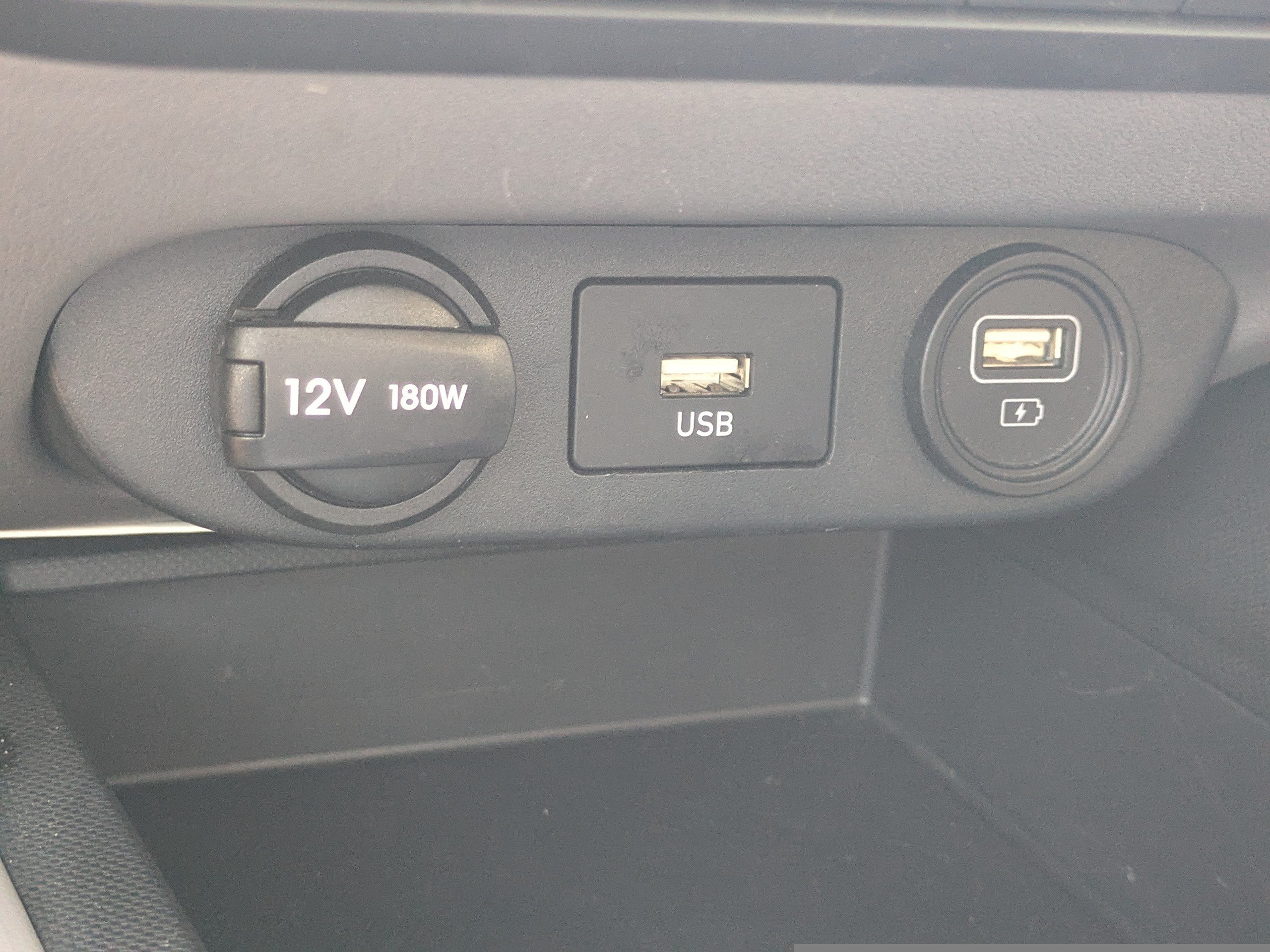 Used 2023 Hyundai Elantra SEL w/ Cargo Package FWD image 28