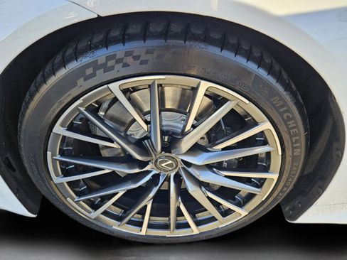 Used 2025 Lexus LC 500 Coupe image 29