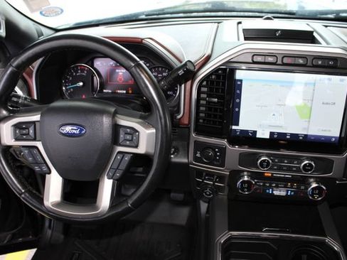 Used 2022 Ford F350 Platinum w/ Tremor Off-Road Package AWD/4WD image 26