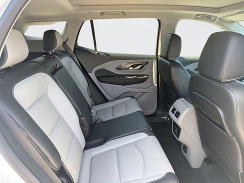Used 2022 GMC Terrain SLT AWD/4WD image 32