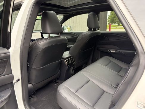 Used 2025 Lexus RX 350 w/ Convenience Package AWD/4WD image 17