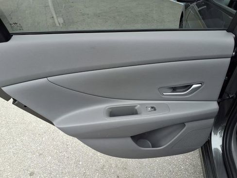 Certified 2025 Hyundai Elantra Sport FWD image 9