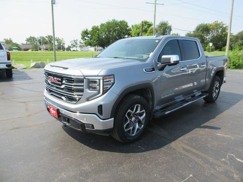 Certified 2024 GMC Sierra 1500 SLT w/ SLT Premium Plus Package AWD/4WD image 13